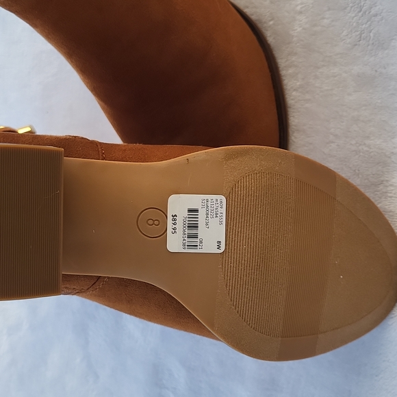 Layne Bryant size 8 suede zip up boots - Picture 3 of 5